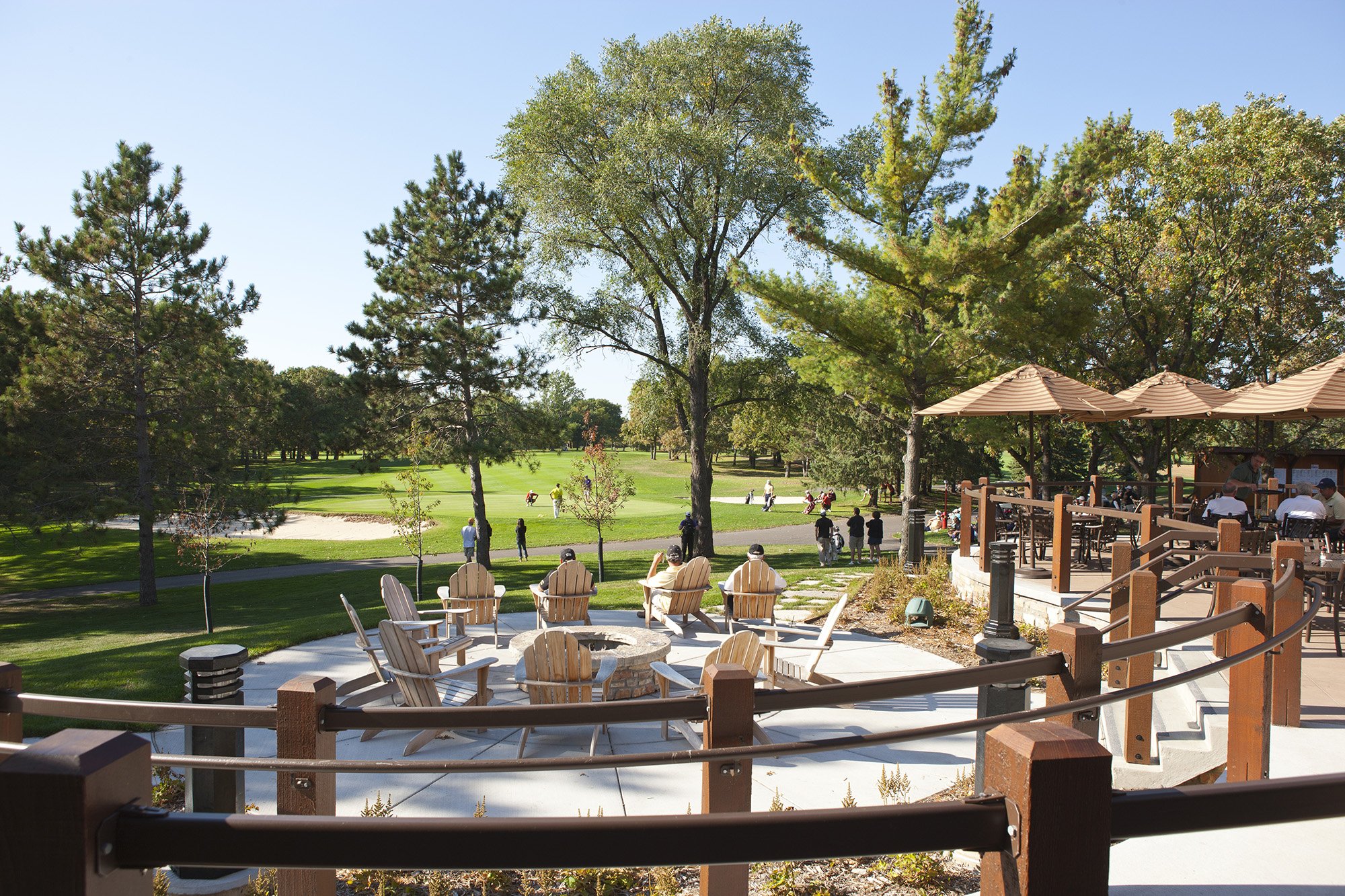 5 Reasons to Host Your School Banquet at a Golf Course