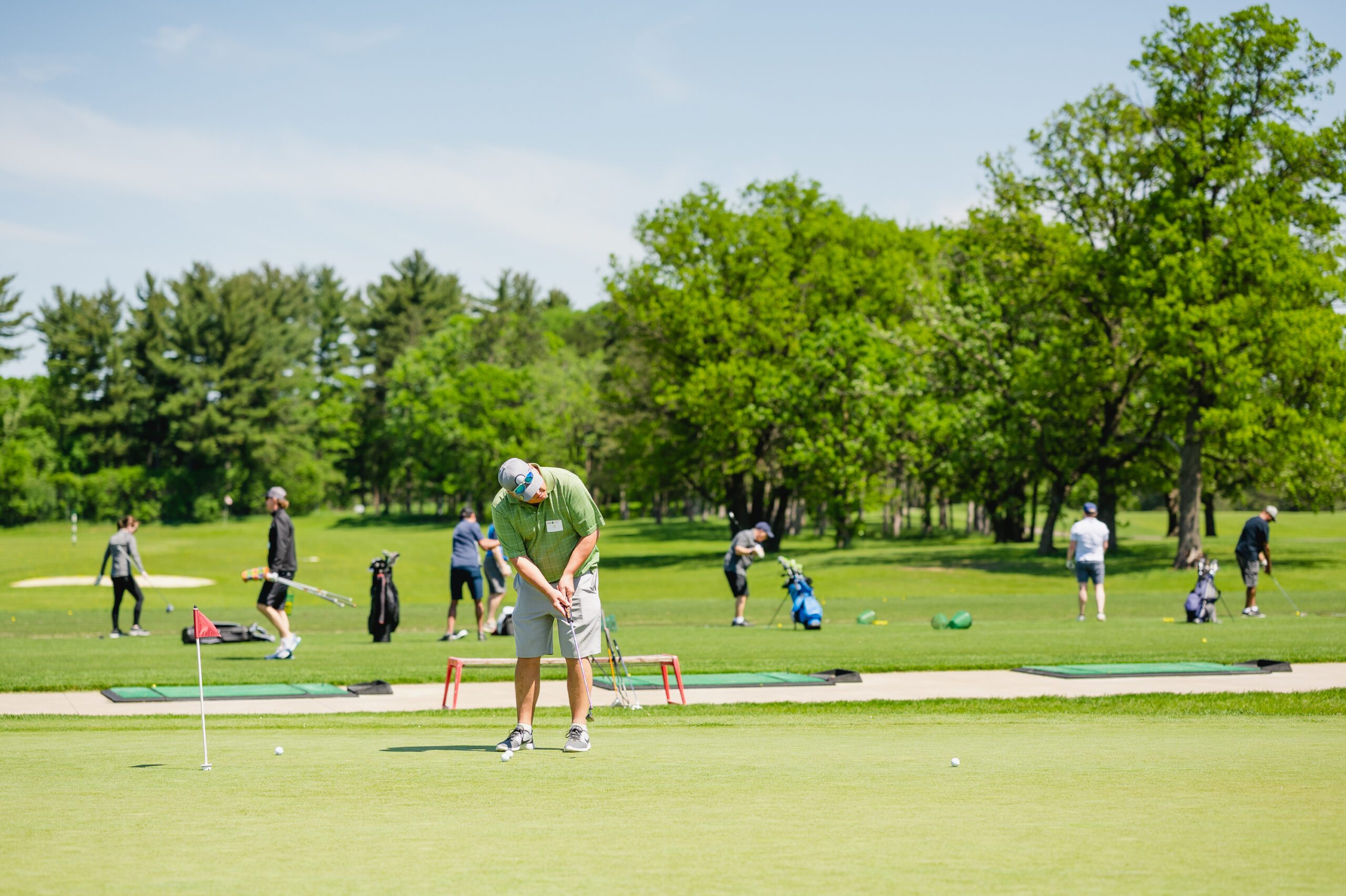Scrambles and Strategy Talks: 4 Tips for Hosting a Twin Cities Golf Tournament